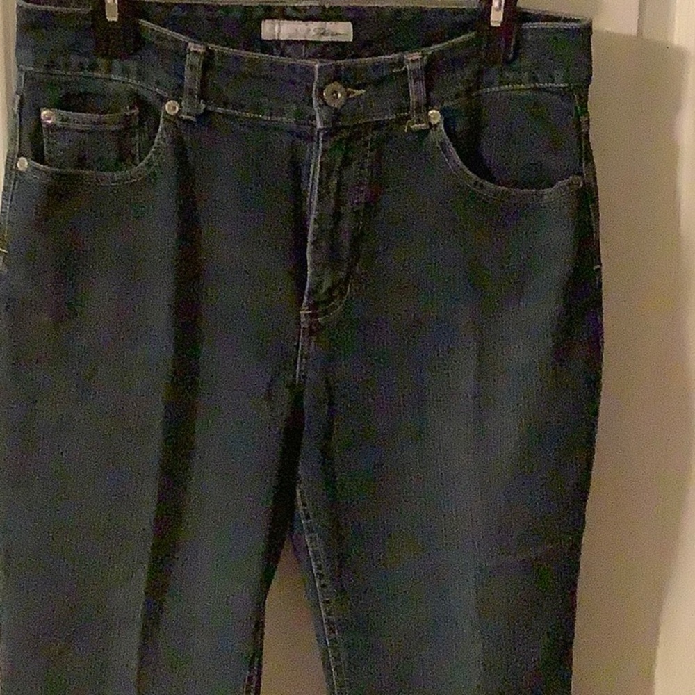 Chico’s platinum charm jeans, size 1. In very good condition.